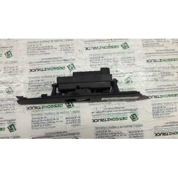 Recambio de mando elevalunas delantero derecho para mazda 3 berlina (bk) 1.6 crdt active referencia OEM IAM   