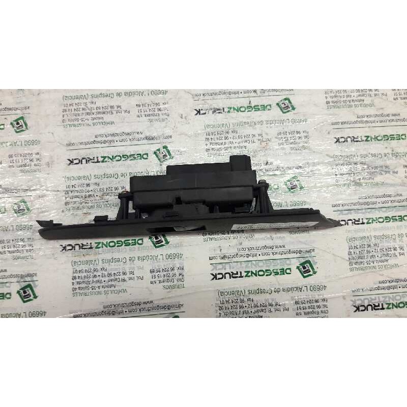Recambio de mando elevalunas delantero derecho para mazda 3 berlina (bk) 1.6 crdt active referencia OEM IAM - Negro 2
