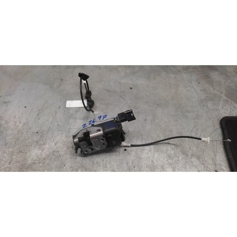 Recambio de cerradura puerta trasera izquierda para peugeot 308 sport referencia OEM IAM 567165 6 PINS 