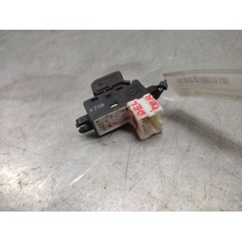 Recambio de mando elevalunas delantero derecho para nissan micra (k12e) acenta referencia OEM IAM  6 PINS 