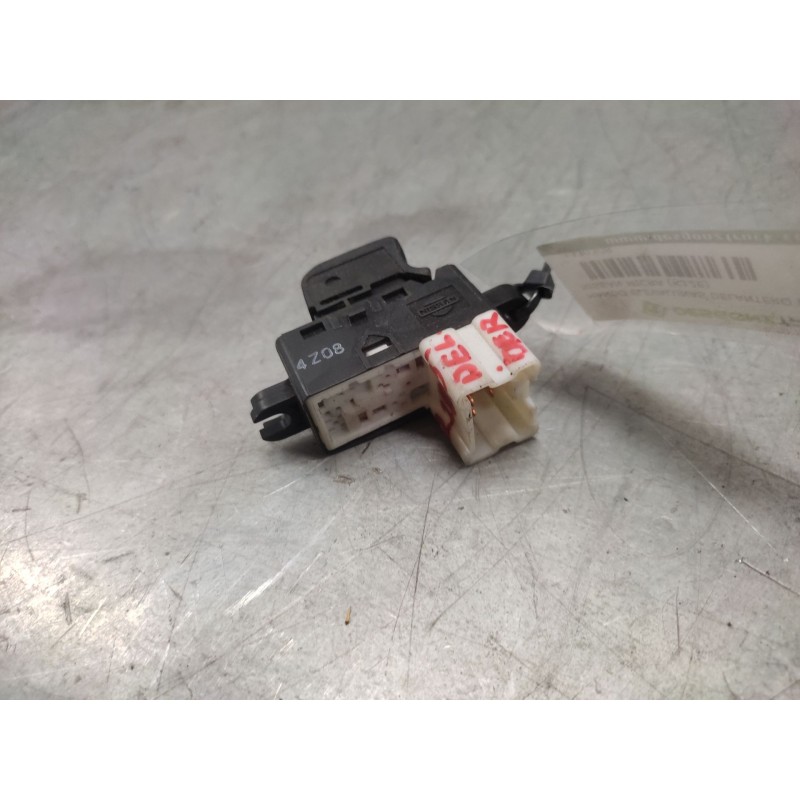 Recambio de mando elevalunas delantero derecho para nissan micra (k12e) acenta referencia OEM IAM  6 PINS 2