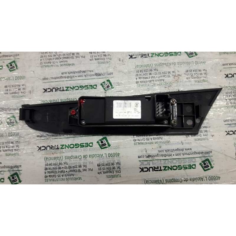 Recambio de mando elevalunas delantero derecho para mazda 3 berlina (bk) 1.6 crdt active referencia OEM IAM - Negro 3