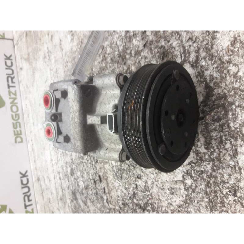Recambio de compresor aire acondicionado para ford transit mod. 2000 combi ft 260 2.0 corto referencia OEM IAM - Blanco