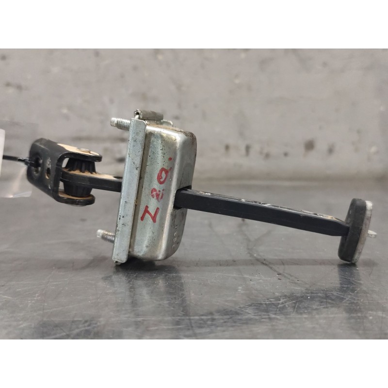Recambio de retenedor puerta para ford focus lim. (cb4) titanium referencia OEM IAM   