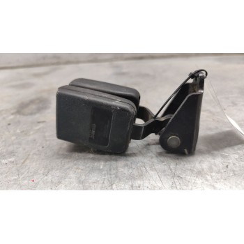 Recambio de enganche cinturon trasero izquierdo para peugeot 308 confort referencia OEM IAM EA09983  