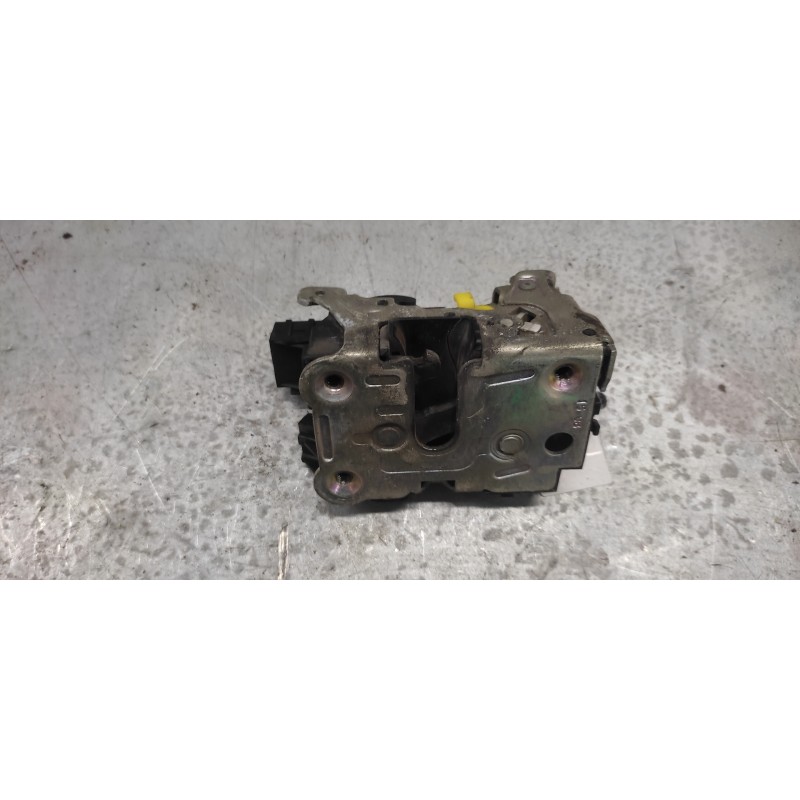 Recambio de cerradura puerta delantera derecha para renault master ii ph. 2 doka/pr. fgst referencia OEM IAM   2 PINS