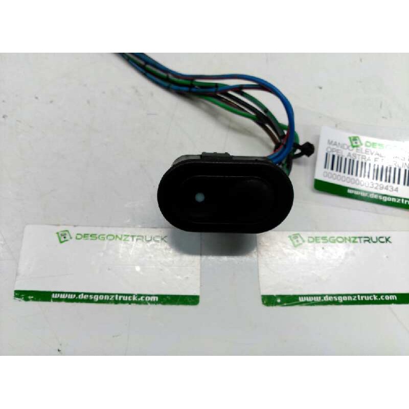 Recambio de mando elevalunas delantero derecho para opel astra f berlina california referencia OEM IAM 3M5T14529AA - Rojo 2