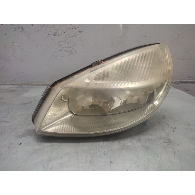 Recambio de faro izquierdo para renault scenic ii 1.5 dci diesel referencia OEM IAM   