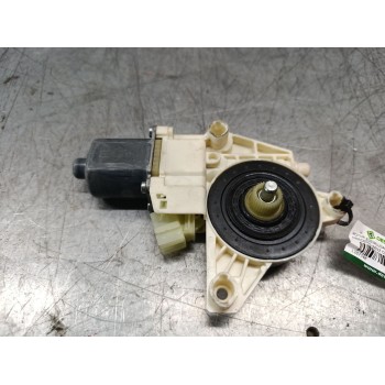 MOTOR ELEVALUNAS TRASERO DERECHO A2048200642 