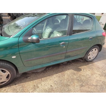 peugeot 206 berlina del año 2000