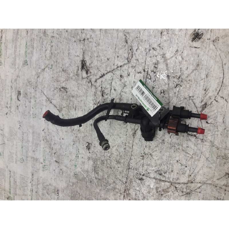 Recambio de tubo para kia carens 2.0 crdi ex monovolumen referencia OEM IAM  BOMBA INYECCION 2