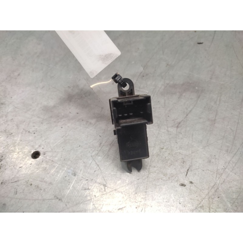 Recambio de mando elevalunas delantero derecho para nissan primera berlina (p12) acenta referencia OEM IAM 25411AV600  7 PINS 2