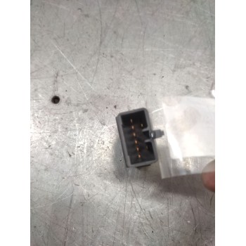 Recambio de warning para chevrolet lacetti cdx referencia OEM IAM  8 PINS 