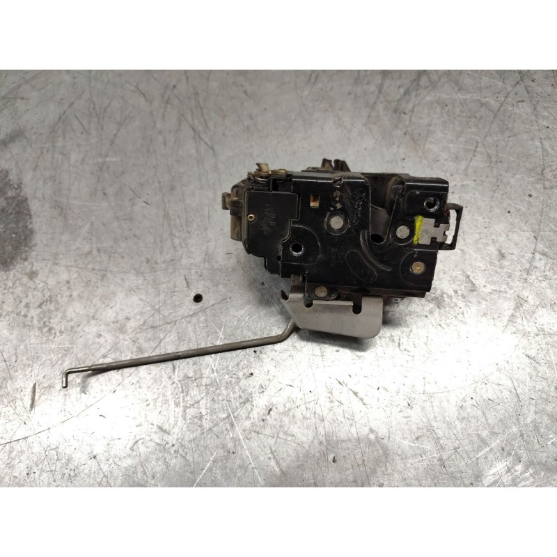 Recambio de cerradura puerta delantera izquierda para audi a4 b6 (8e2) 1.9 tdi referencia OEM IAM 4B1837015G  9 PINS