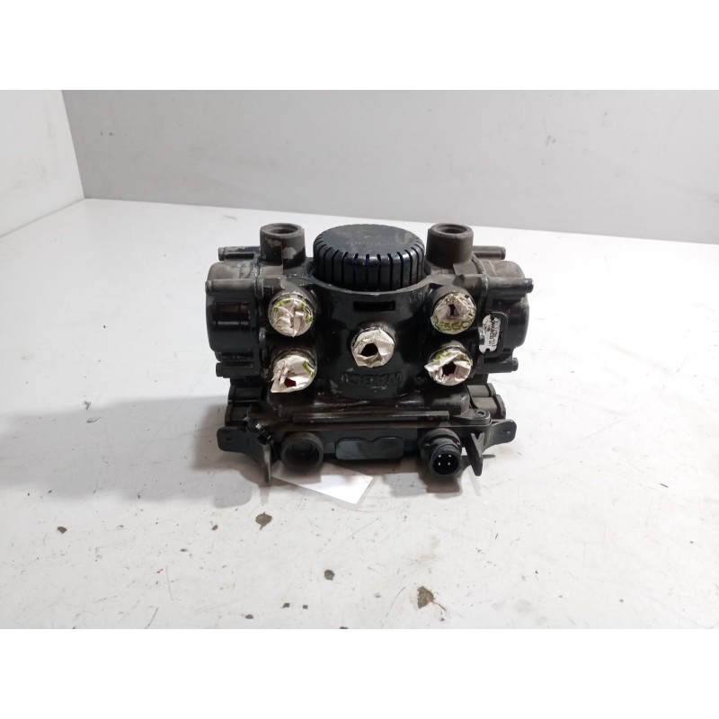 Recambio de valvula aire para man tg-m 12.280 12.280 fg c (compact) referencia OEM IAM 81521066040 VALVULA EBS MODULADOR DE EJE - Blanco