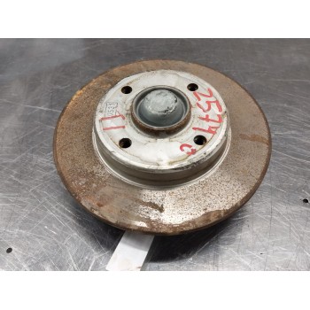 Recambio de buje trasero izquierdo para peugeot 208 i (ca_, cc_) 1.2 thp 110 referencia OEM IAM   