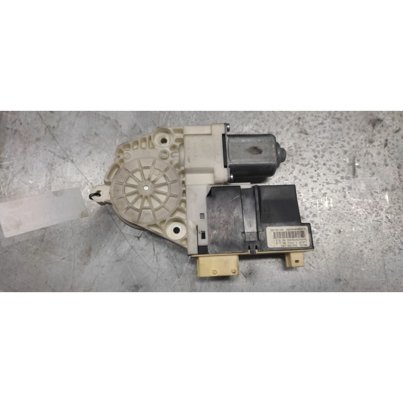 Recambio de motor elevalunas delantero derecho para peugeot 307 berlina (s2) x-line referencia OEM IAM 996388103 3