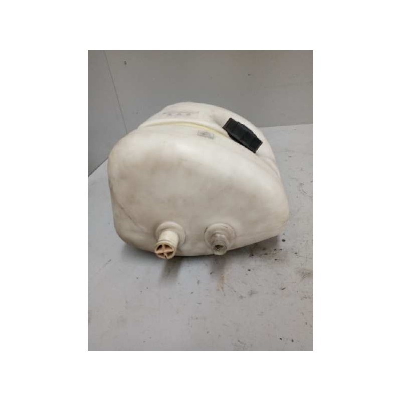 Recambio de deposito expansion para renault magnum ab 2005 12.8 diesel referencia OEM IAM 7421239787 - Blanco 2