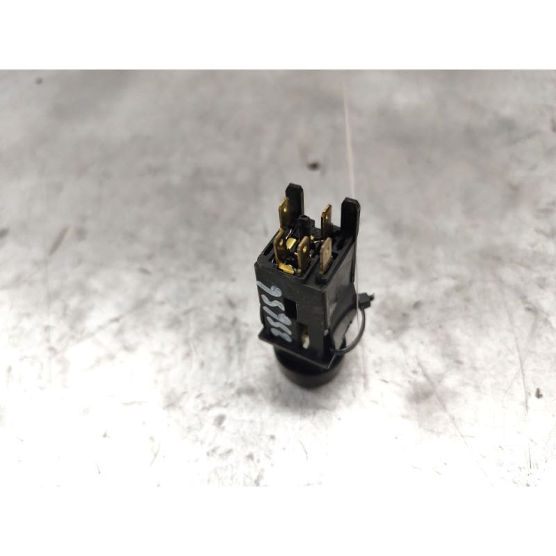 Recambio de boton antivaho para peugeot partner (s1) combispace referencia OEM IAM 2