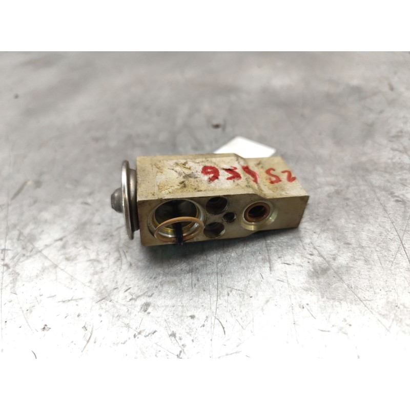 Recambio de valvula expansion para peugeot partner (s1) combispace referencia OEM IAM 52143090 2