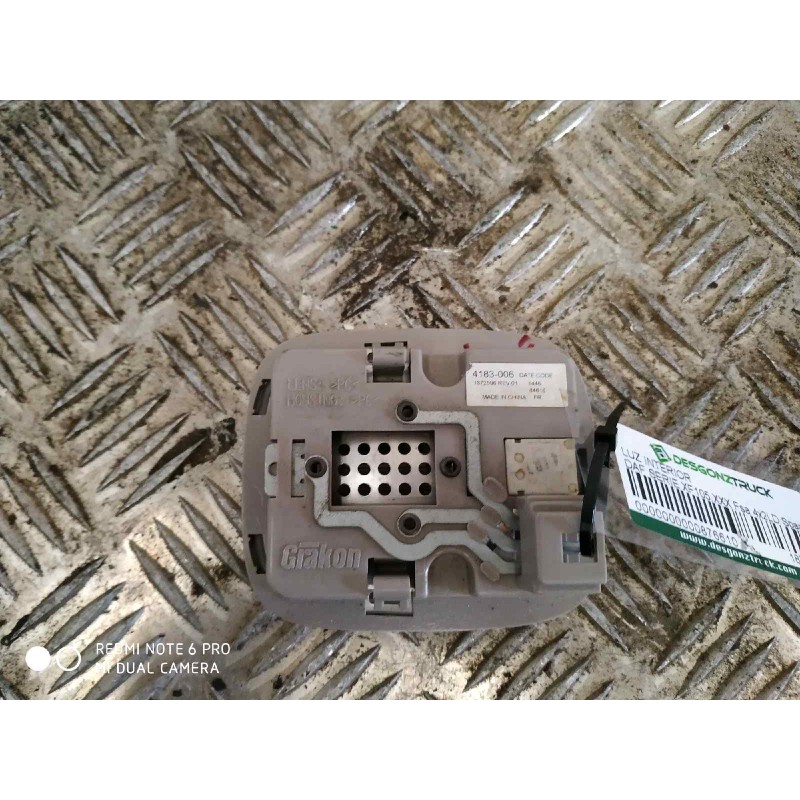 Recambio de luz interior para daf serie xf105.510 fsa 4x2ld space-cab referencia OEM IAM 1872596 - Negro 2