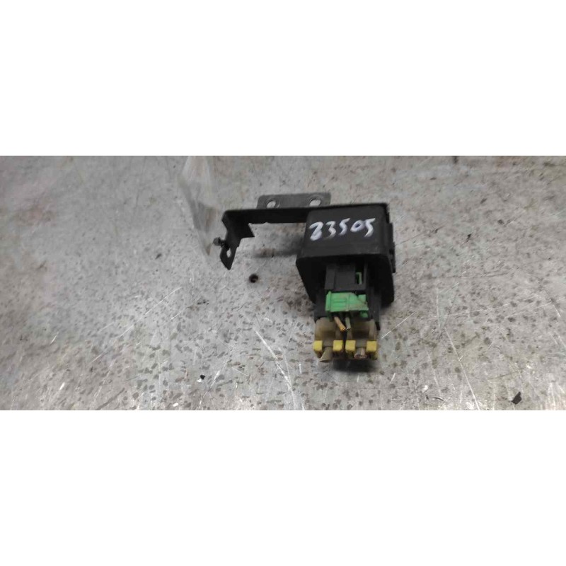 Recambio de caja precalentamiento para nissan terrano/terrano.ii (r20) avenue referencia OEM IAM 25230G2400 - Blanco 2