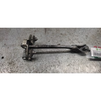 RETENEDOR PUERTA DELANTERA IZQUIERDA