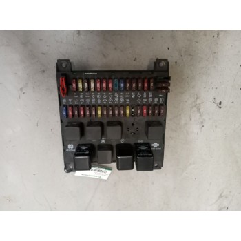 CAJA RELES / FUSIBLES 24310LA300 