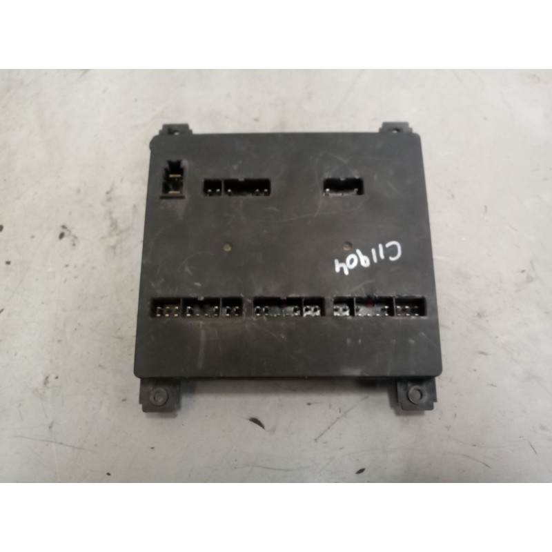 Recambio de caja reles / fusibles para nissan trucks atleon 140 referencia OEM IAM 24310LA300 - Blanco 2