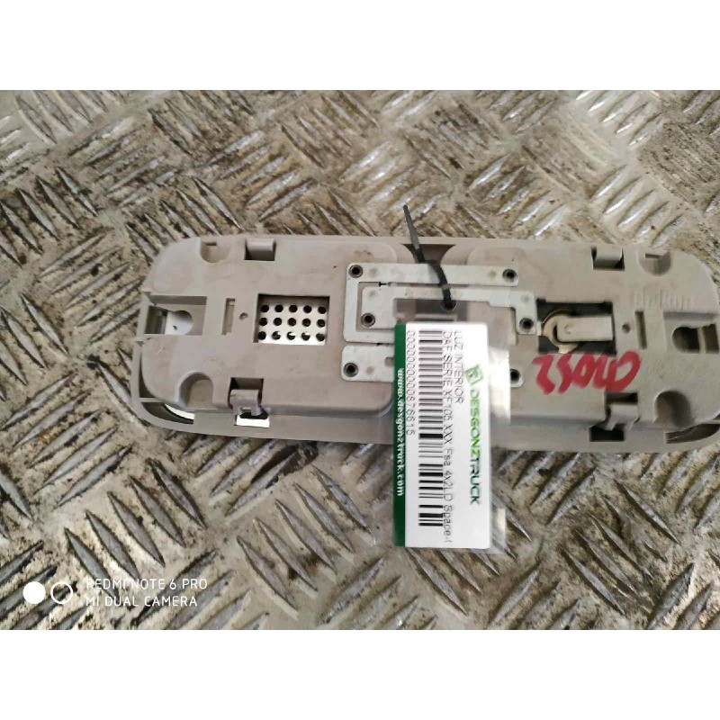 Recambio de luz interior para daf serie xf105.510 fsa 4x2ld space-cab referencia OEM IAM - Negro 2