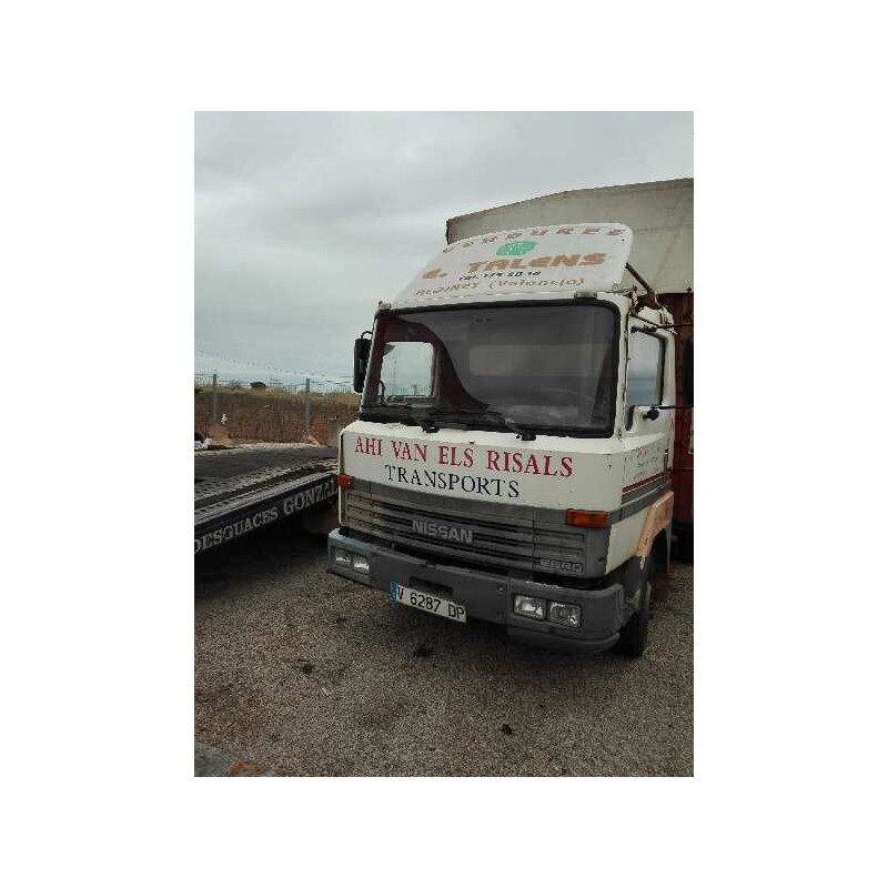 NISSAN TRUCKS L35.09