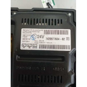 Recambio de cuadro instrumentos para renault magnum ab 2005 12.8 diesel referencia OEM IAM 7420977604  