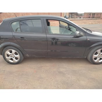 opel astra h berlina del año 2005