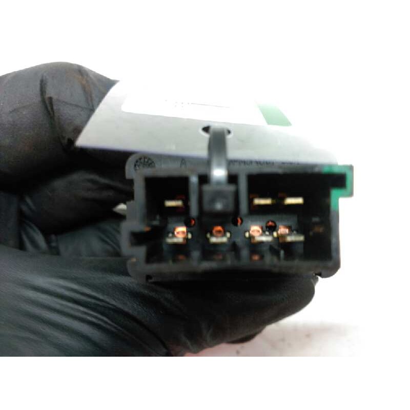 Recambio de mando elevalunas delantero izquierdo para peugeot 307 (s1) xr clim plus referencia OEM IAM - Blanco 2