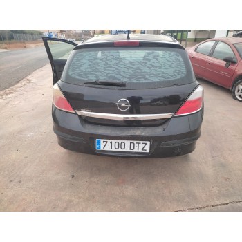 opel astra h berlina del año 2005