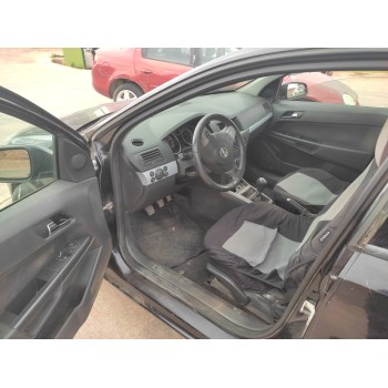 opel astra h berlina del año 2005