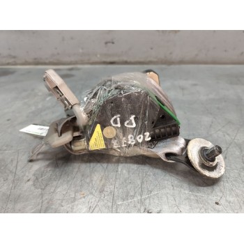 Recambio de cinturon seguridad delantero derecho para mazda 626 berlina (gf) 2.0 ditd ac referencia OEM IAM   