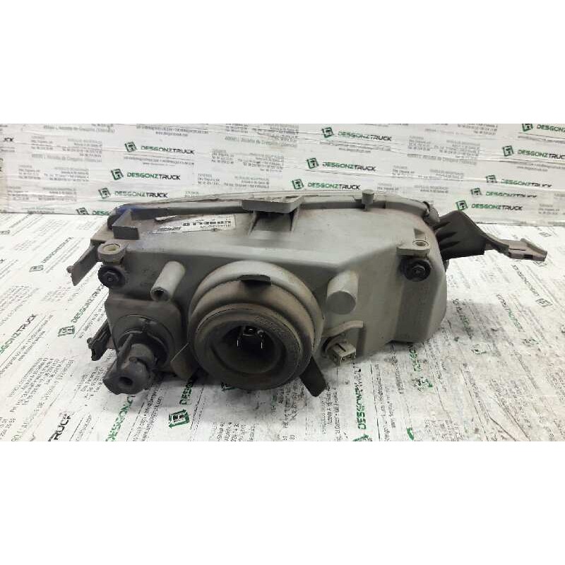 Recambio de faro derecho para fiat punto berl. (176) td sx / td 70 sx referencia OEM IAM 46402650 2