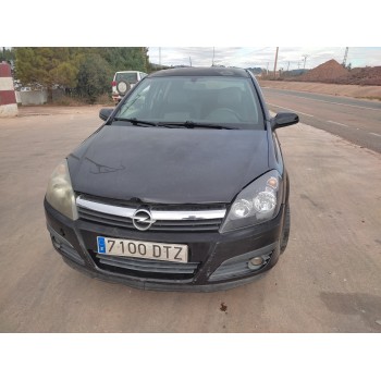 opel astra h berlina del año 2005