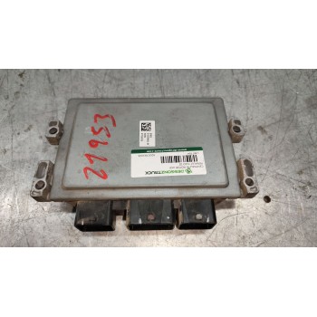 Recambio de centralita motor uce para renault clio iii dynamique referencia OEM IAM 8200783095  8200700600