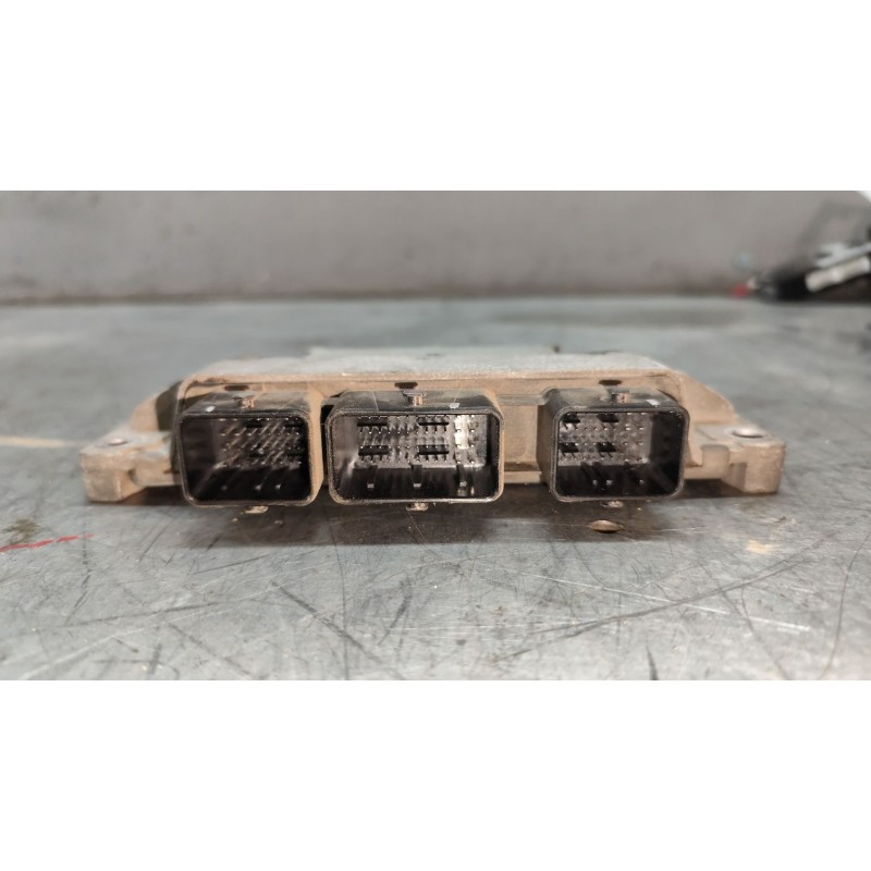 Recambio de centralita motor uce para renault clio iii dynamique referencia OEM IAM 8200783095  8200700600 - Rojo 3