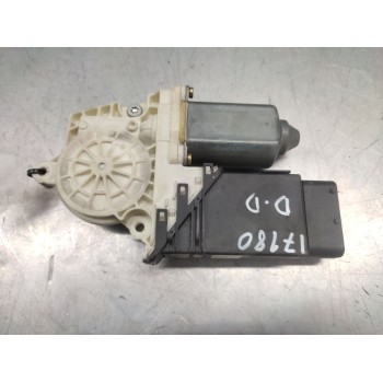 Recambio de motor elevalunas delantero derecho para volkswagen bora berlina (1j2) highline 4motion referencia OEM IAM 9776101434