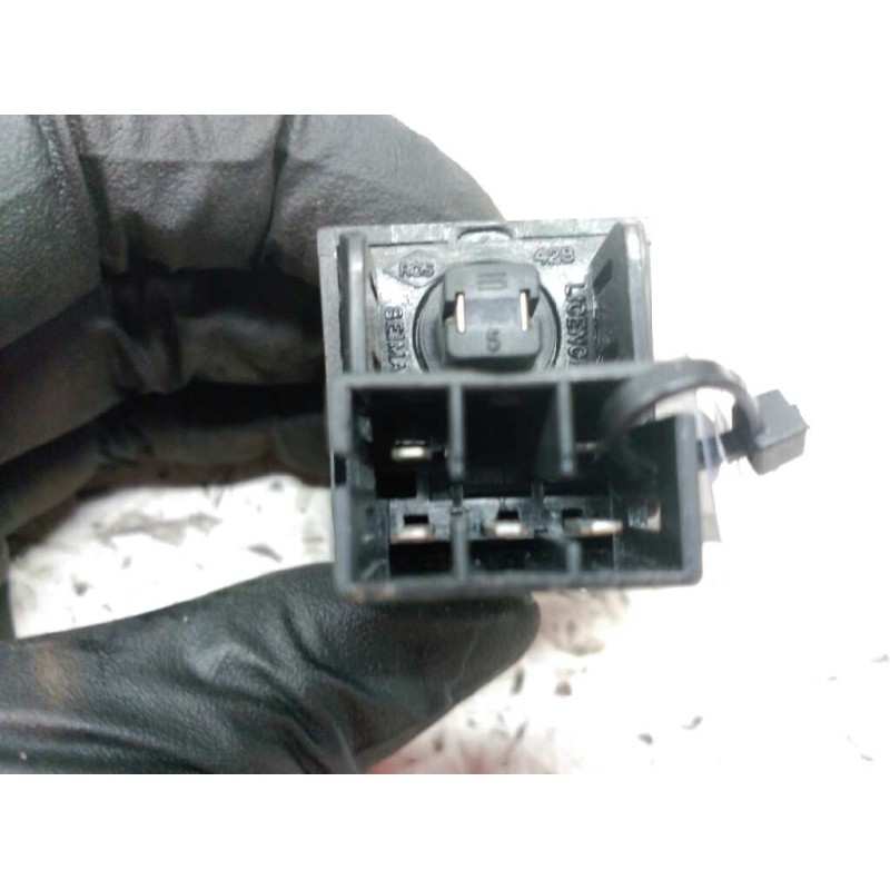 Recambio de boton antivaho para renault 5 (b/c40) gtl (b/c 402, c 407) referencia OEM IAM 2