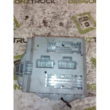 Recambio de caja reles / fusibles para iveco daily caja cerrada (1999 =>) 35 - s 12 caja cerrada referencia OEM IAM 69501260  