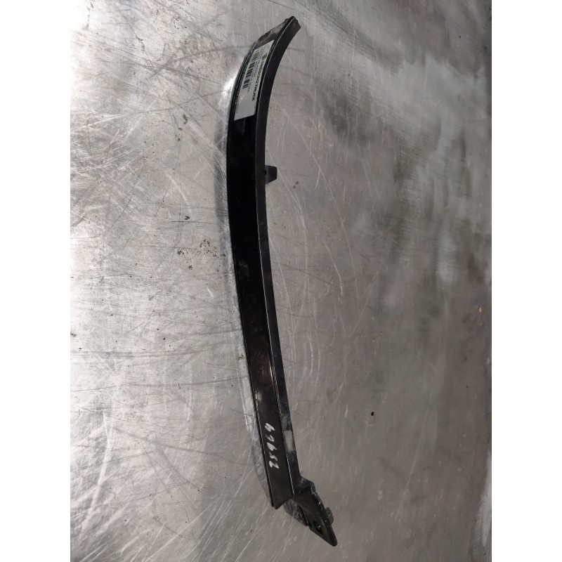 Recambio de molduras delanteras para mercedes-benz clase m (w163) ml 270 cdi (163.113) referencia OEM IAM 1638260277  