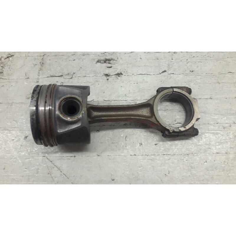 Recambio de piston para seat leon (1p1) stylance / style referencia OEM IAM  3 - Negro 3