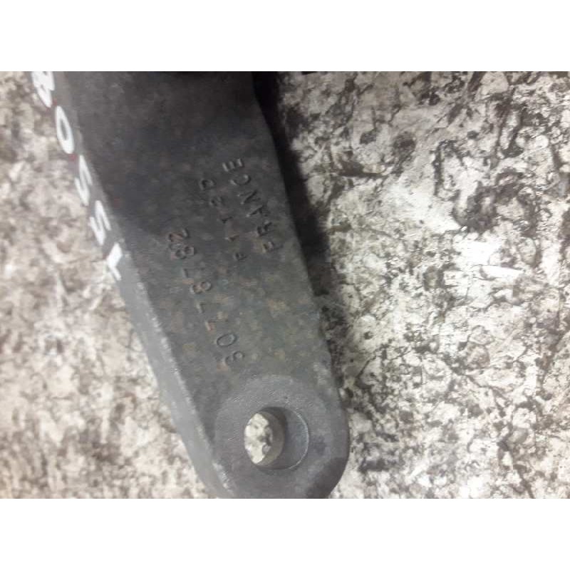 Recambio de soporte motor derecho para volvo c30 d5 r-design referencia OEM IAM 30778782 - Azul 2