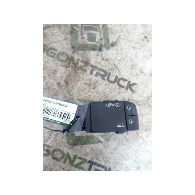 Recambio de mando radio para renault mascott fg 120. 35/55/65 cabina individual referencia OEM IAM 344732013 91166323 