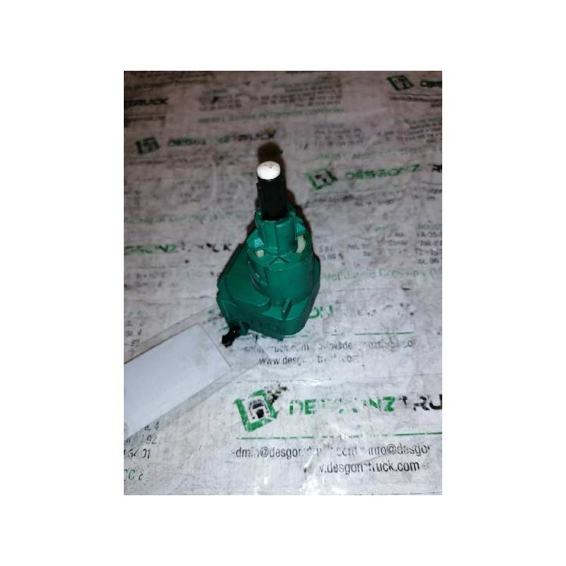 Recambio de interruptor para audi a3 (8l) 1.9 tdi ambiente referencia OEM IAM 1C0945511A 4 PINS PEDAL DE FRENO 3