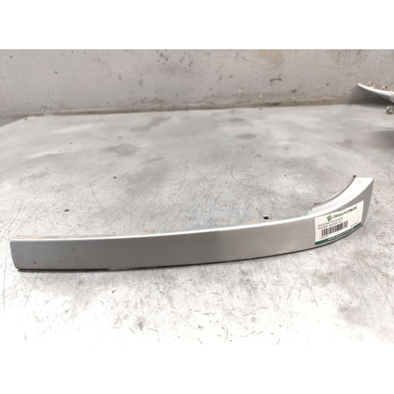Recambio de molduras delanteras para peugeot partner (s1) combispace referencia OEM IAM 9618254677  